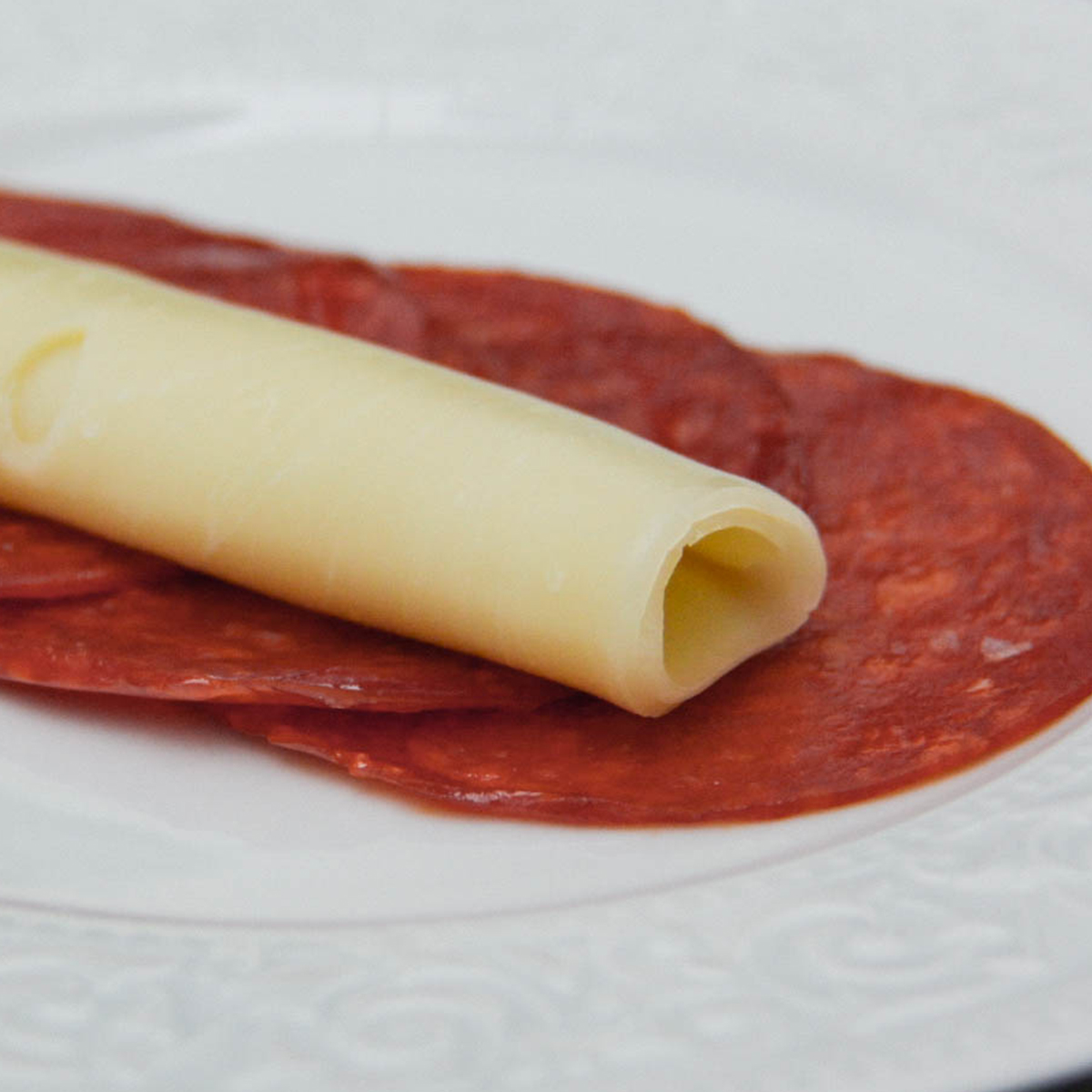 Pepperoni e Queijo Prato